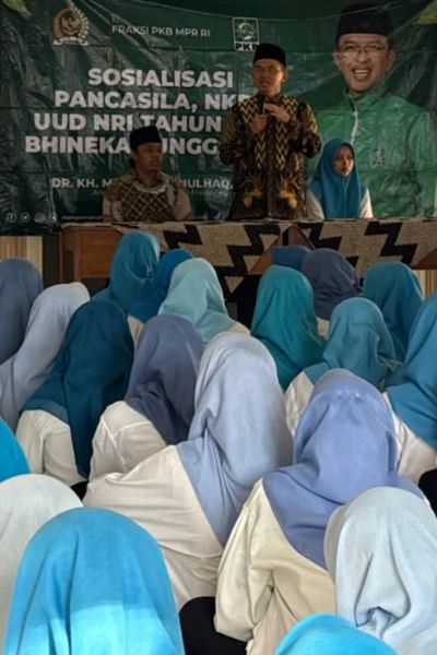 Bangun Kesadaran Kebangsaan dari Daerah, KH. Maman Imanulhaq Sosialisasikan Empat Pilar di Majalengka